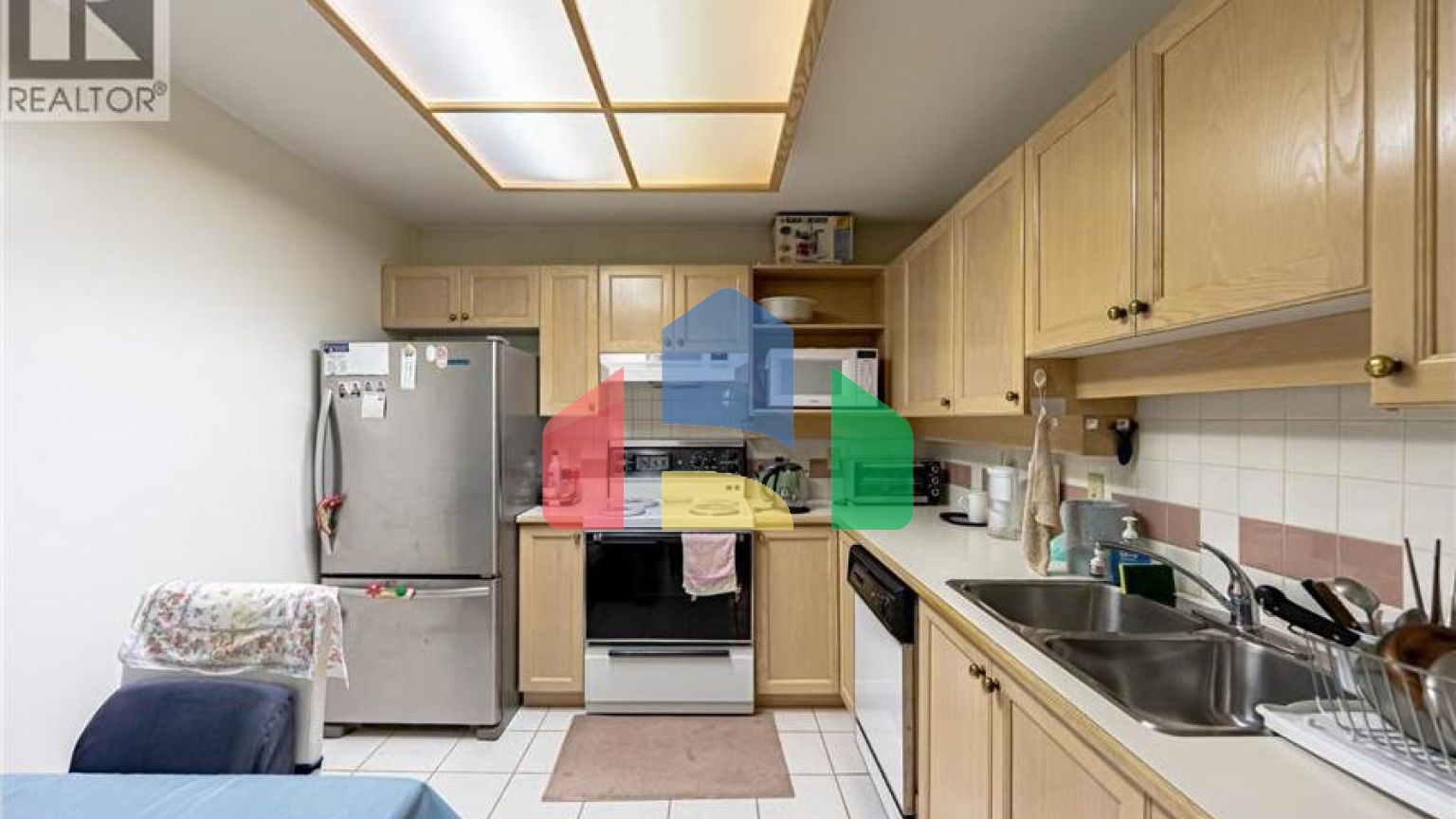 Residential - Single Family Home - Burnaby, Canada - Canada