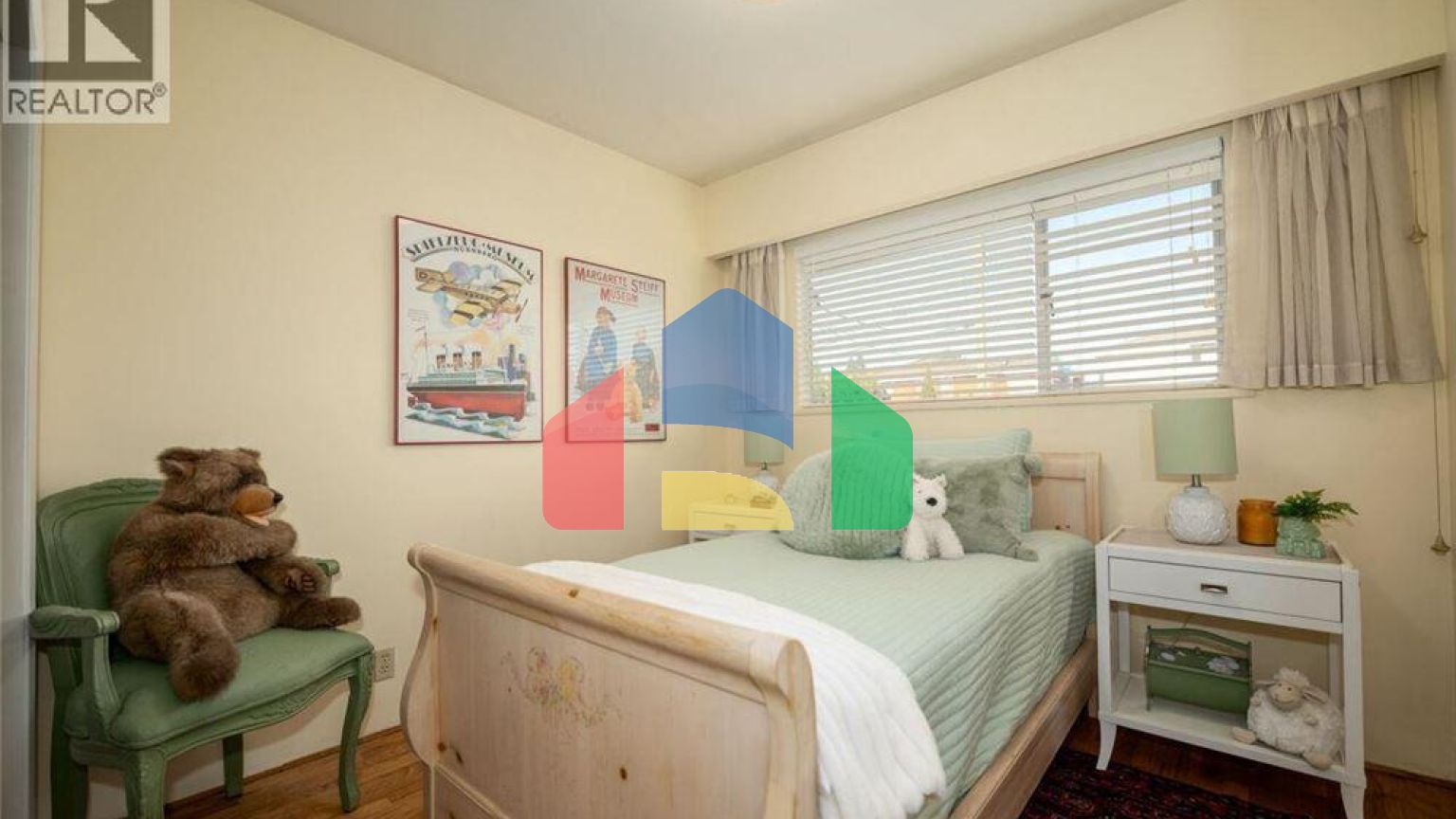 Residential - Single Family Home - Burnaby, Canada - Canada