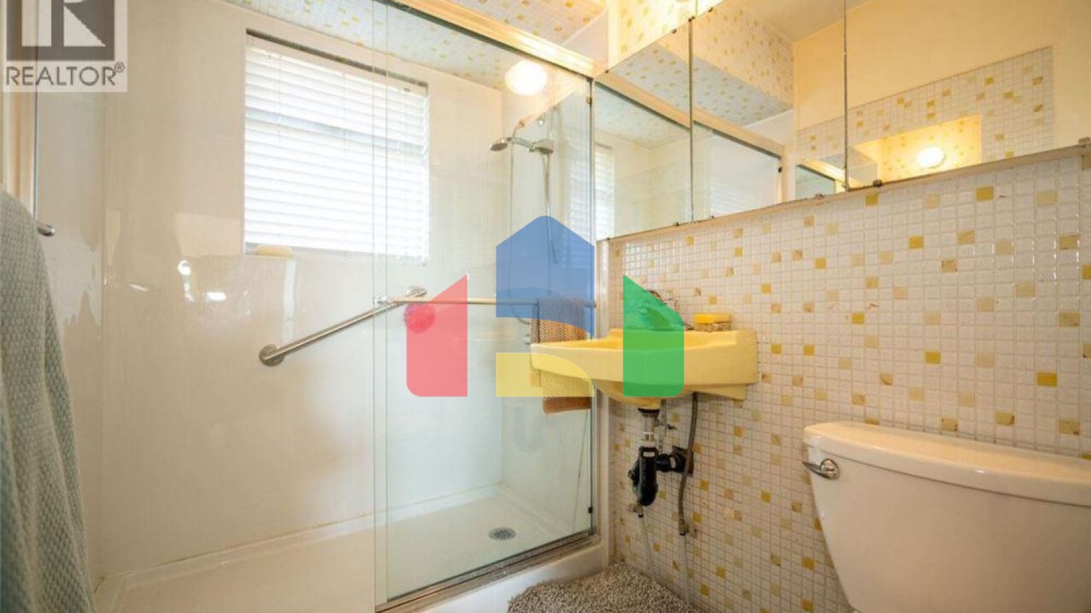 Residential - Single Family Home - Burnaby, Canada - Canada