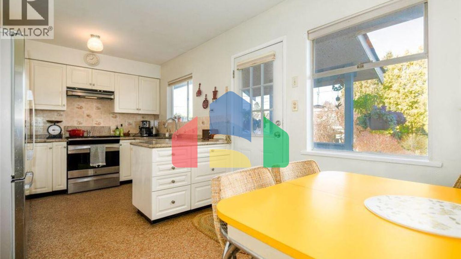 Residential - Single Family Home - Burnaby, Canada - Canada