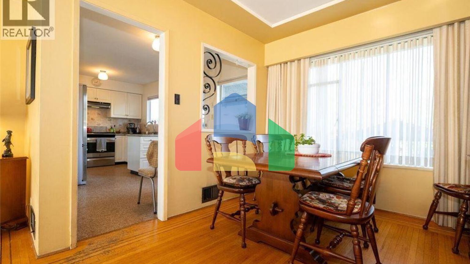 Residential - Single Family Home - Burnaby, Canada - Canada