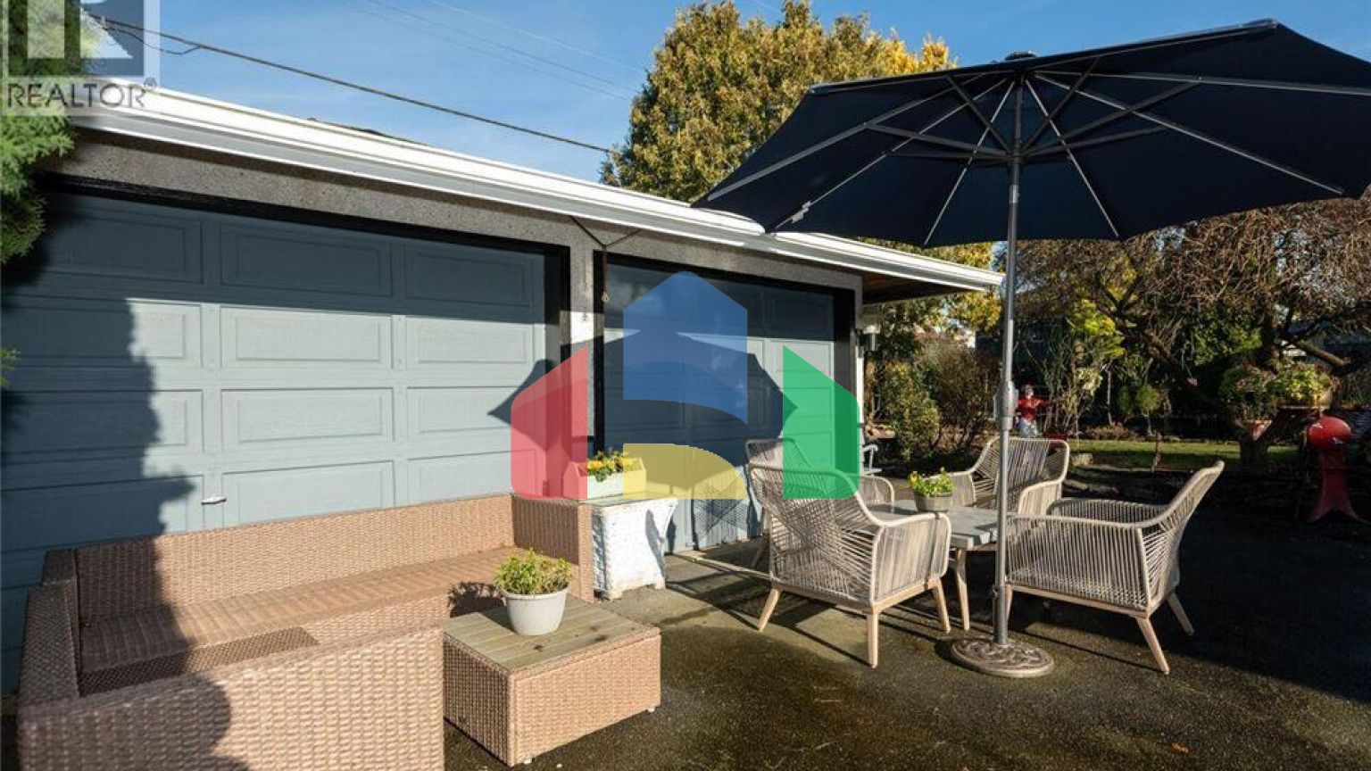 Residential - Single Family Home - Burnaby, Canada - Canada