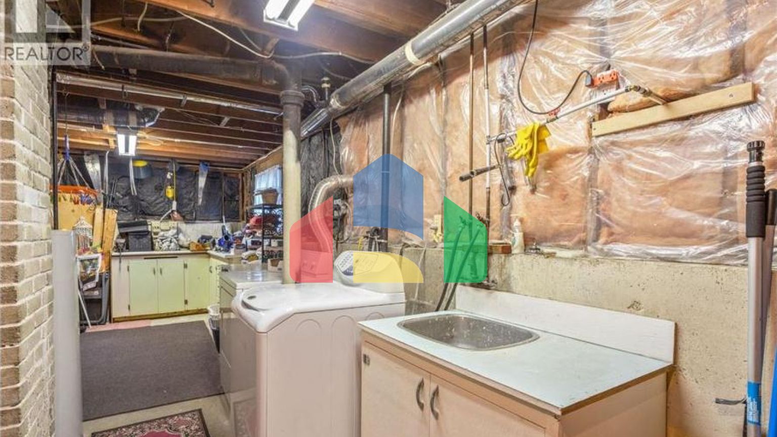 Residential - Single Family Home - Burnaby, Canada - Canada