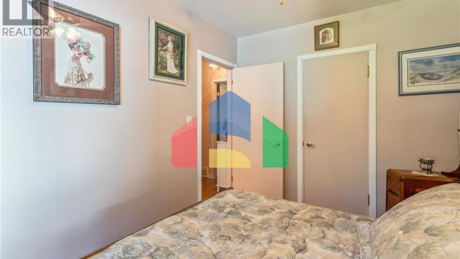 Residential - Single Family Home - Burnaby, Canada - Canada