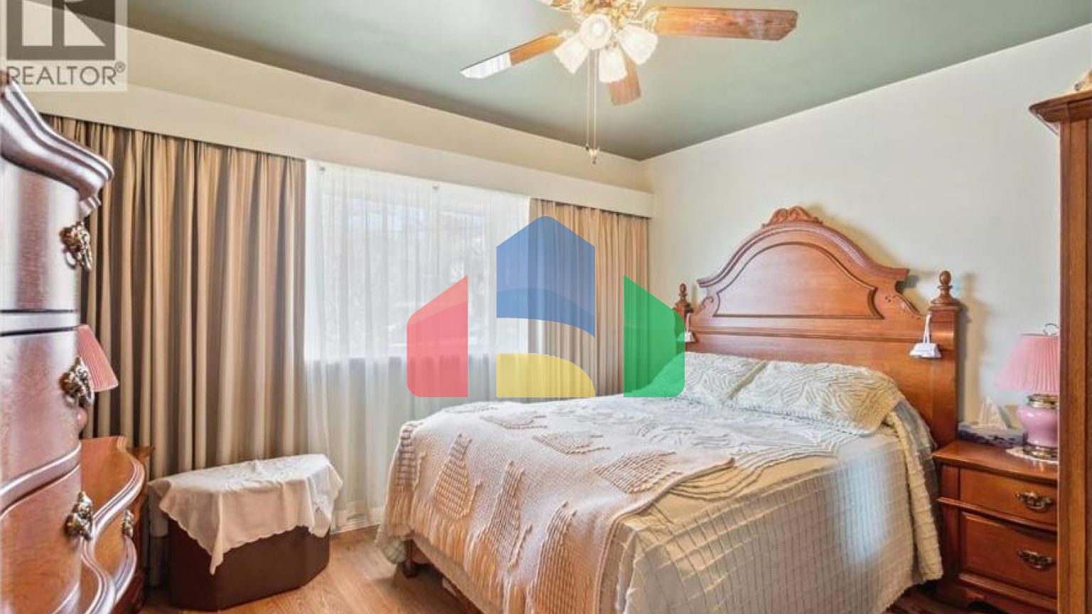 Residential - Single Family Home - Burnaby, Canada - Canada