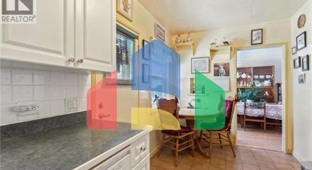 Residential - Single Family Home - Burnaby, Canada - Canada