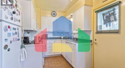 Residential - Single Family Home - Burnaby, Canada - Canada