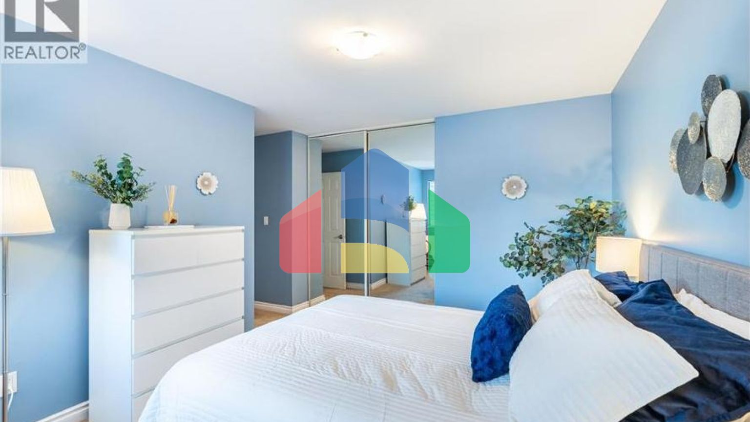 Residential - Condo/Apartment - Burnaby, Canada - Canada