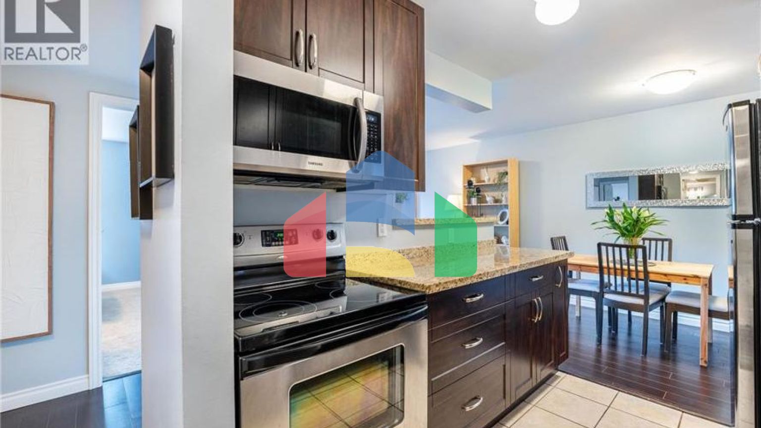 Residential - Condo/Apartment - Burnaby, Canada - Canada