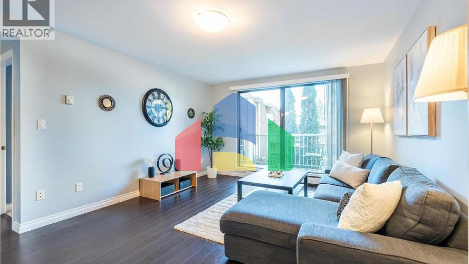 Residential - Condo/Apartment - Burnaby, Canada - Canada