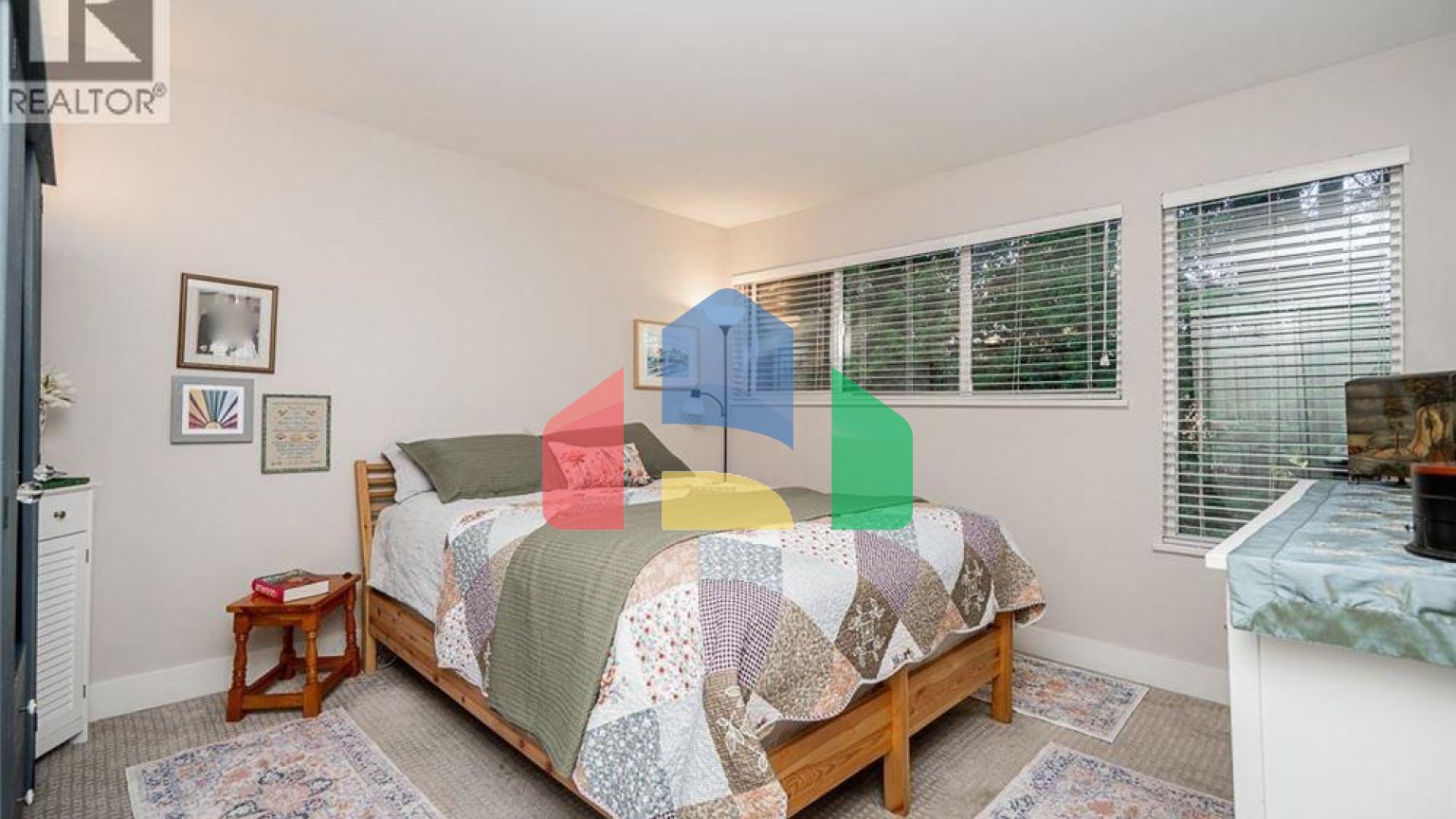 Residential - Townhouse - Burnaby, Canada - Canada