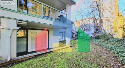 Residential - Single Family Home - Burnaby, Canada - Canada