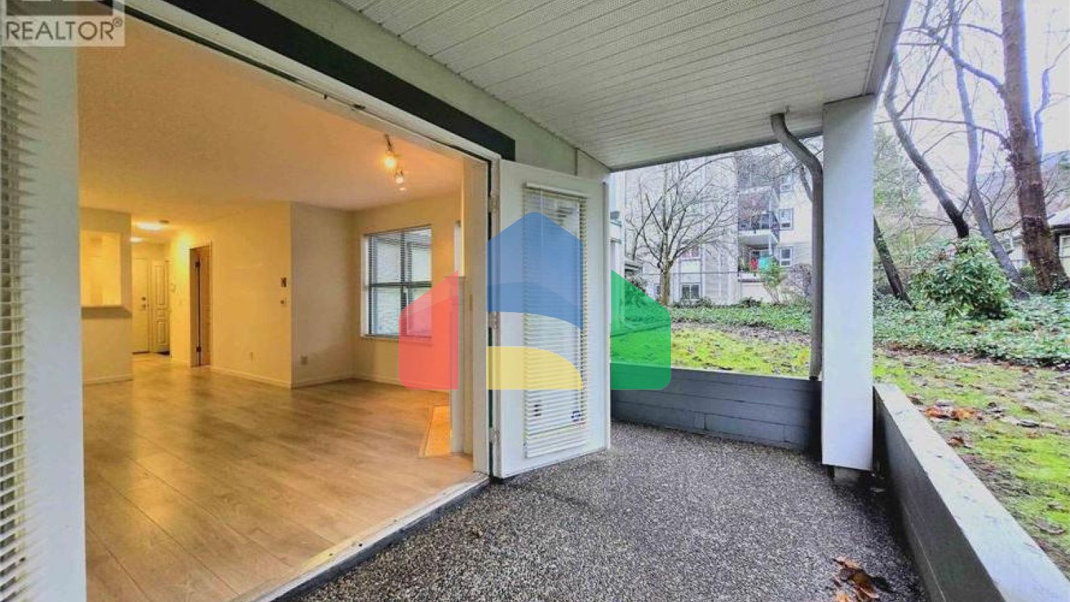 Residential - Single Family Home - Burnaby, Canada - Canada