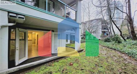 Residential - Single Family Home - Burnaby, Canada - Canada