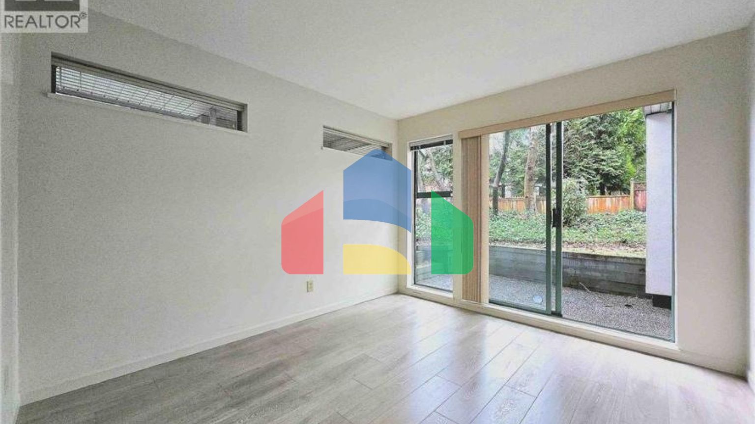 Residential - Single Family Home - Burnaby, Canada - Canada