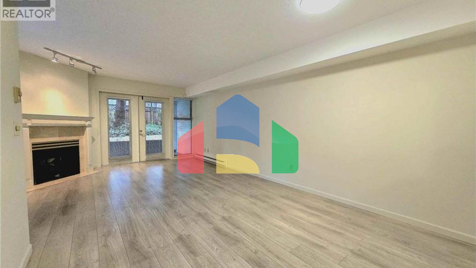 Residential - Single Family Home - Burnaby, Canada - Canada