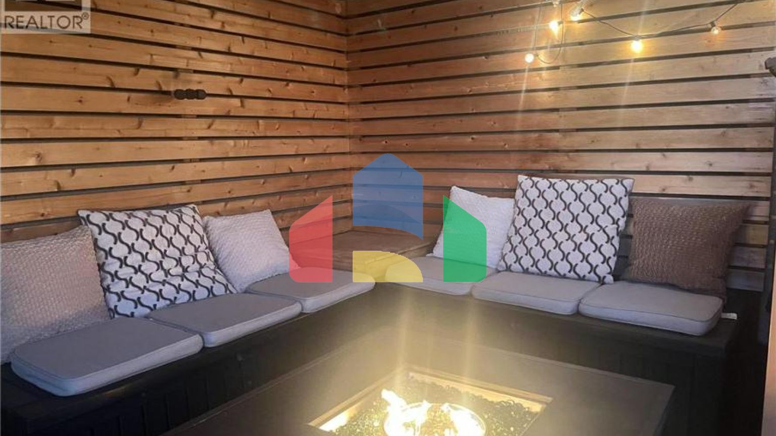 Residential - Single Family Home - Burnaby, Canada - Canada