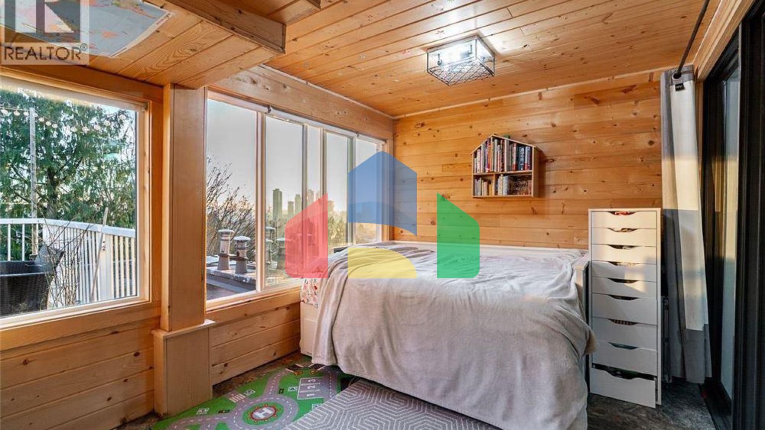 Residential - Single Family Home - Burnaby, Canada - Canada