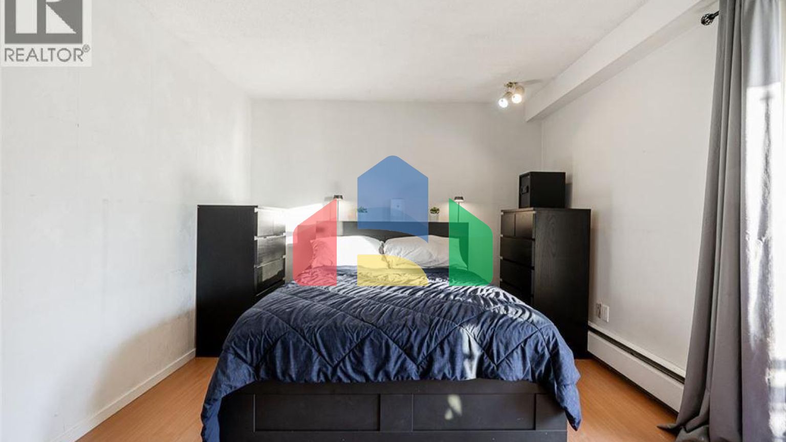 Residential - Single Family Home - Burnaby, Canada - Canada