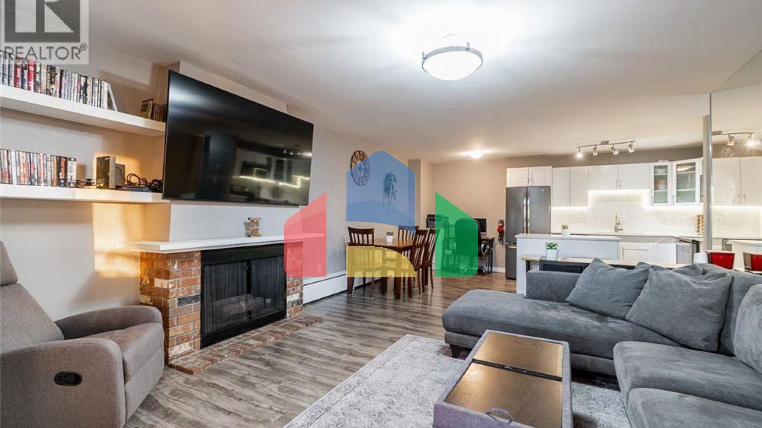 Residential - Single Family Home - Burnaby, Canada - Canada