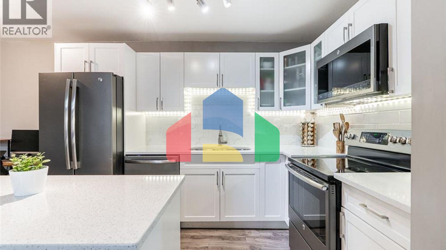 Residential - Single Family Home - Burnaby, Canada - Canada