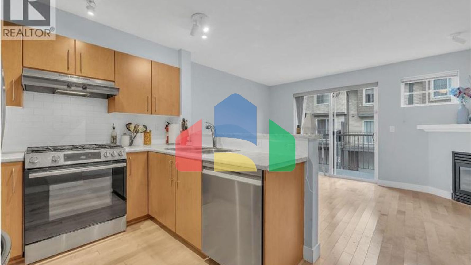 Residential - Townhouse - Burnaby, Canada - Canada