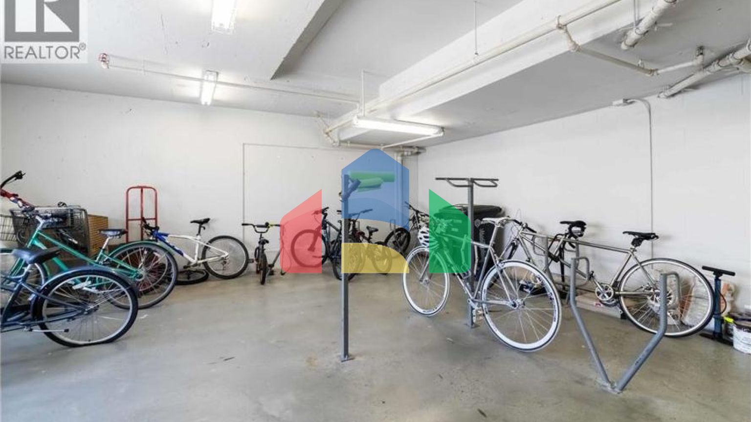 Residential - Single Family Home - Burnaby, Canada - Canada