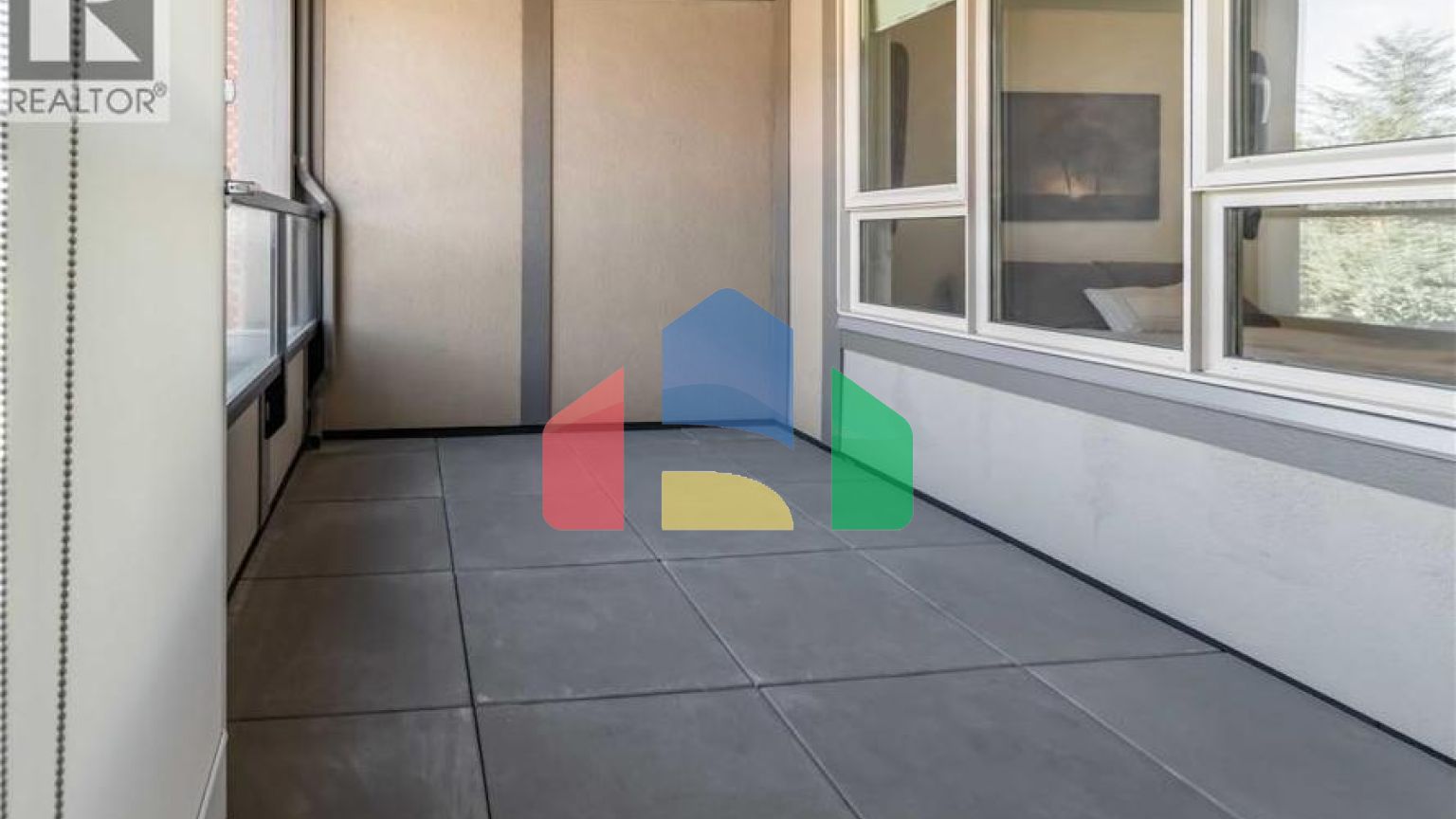 Residential - Single Family Home - Burnaby, Canada - Canada