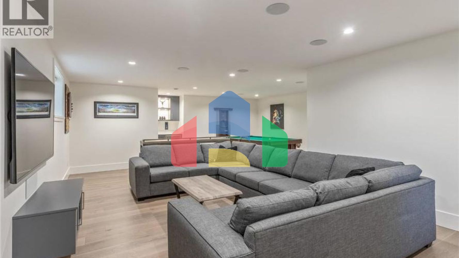 Residential - Single Family Home - Burnaby, Canada - Canada