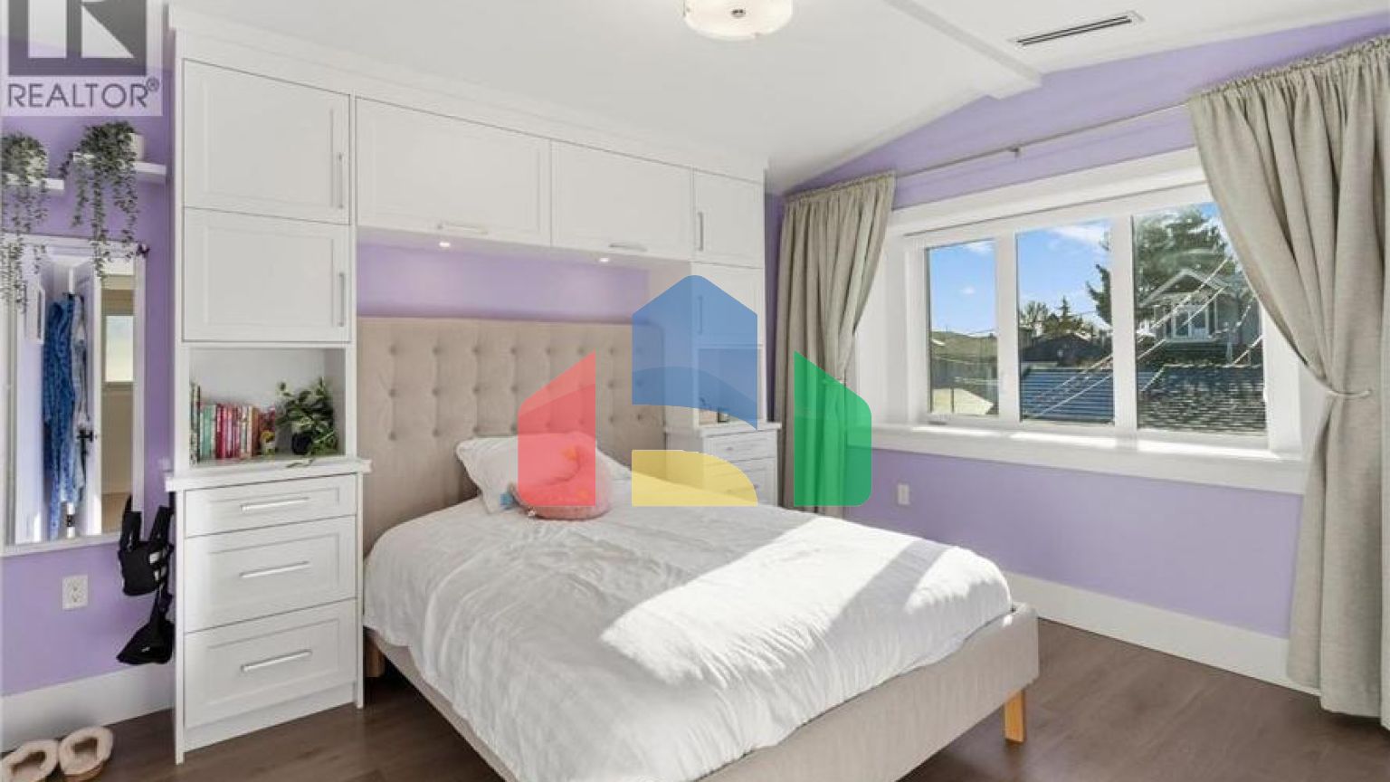 Residential - Single Family Home - Burnaby, Canada - Canada