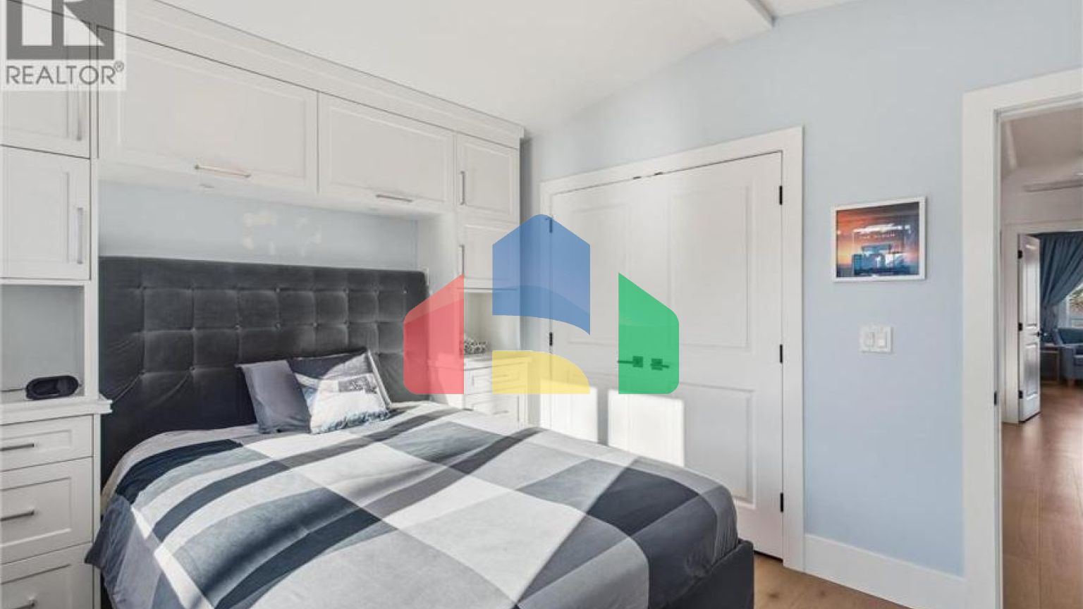 Residential - Single Family Home - Burnaby, Canada - Canada