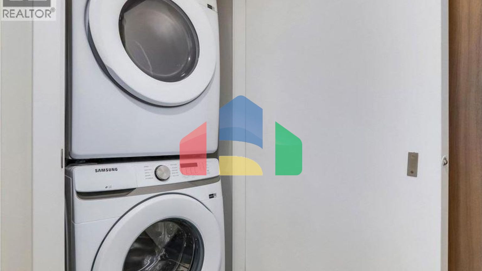 Residential - Single Family Home - Burnaby, Canada - Canada