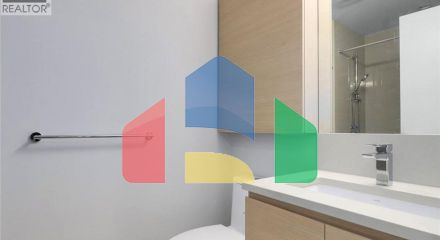 Residential - Single Family Home - Burnaby, Canada - Canada