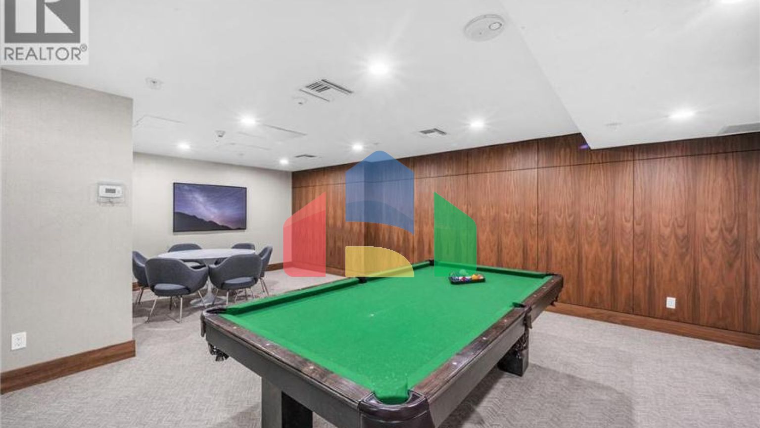 Residential - Single Family Home - Burnaby, Canada - Canada