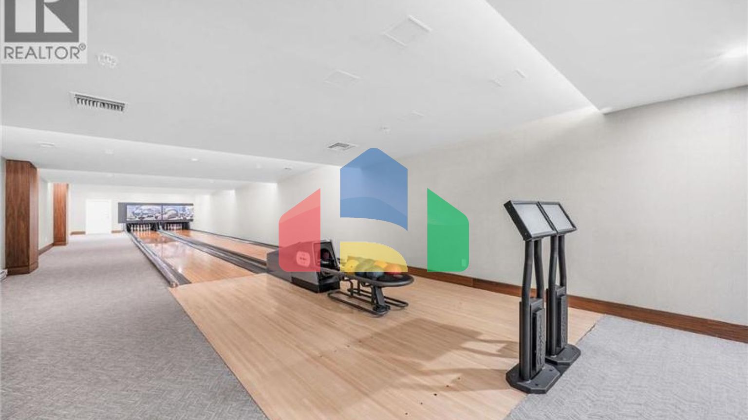 Residential - Single Family Home - Burnaby, Canada - Canada