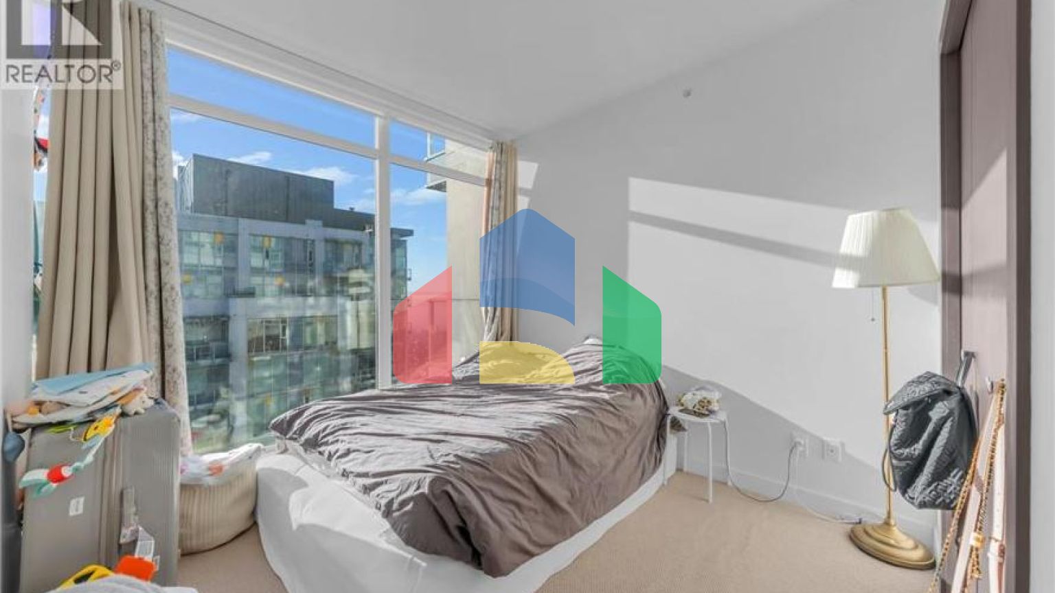 Residential - Single Family Home - Burnaby, Canada - Canada