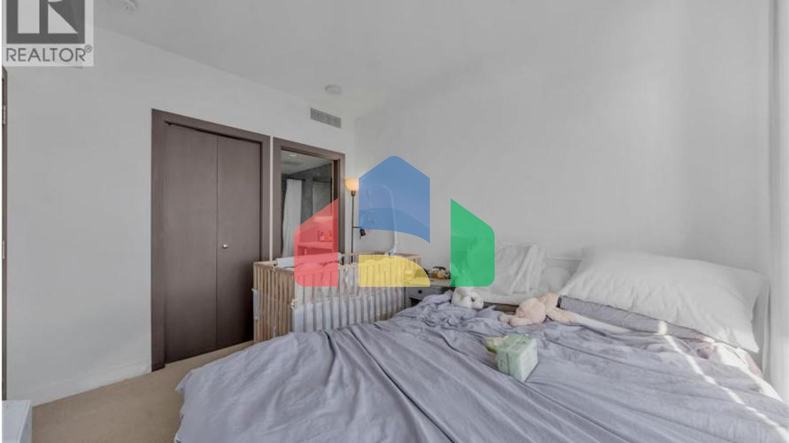 Residential - Single Family Home - Burnaby, Canada - Canada