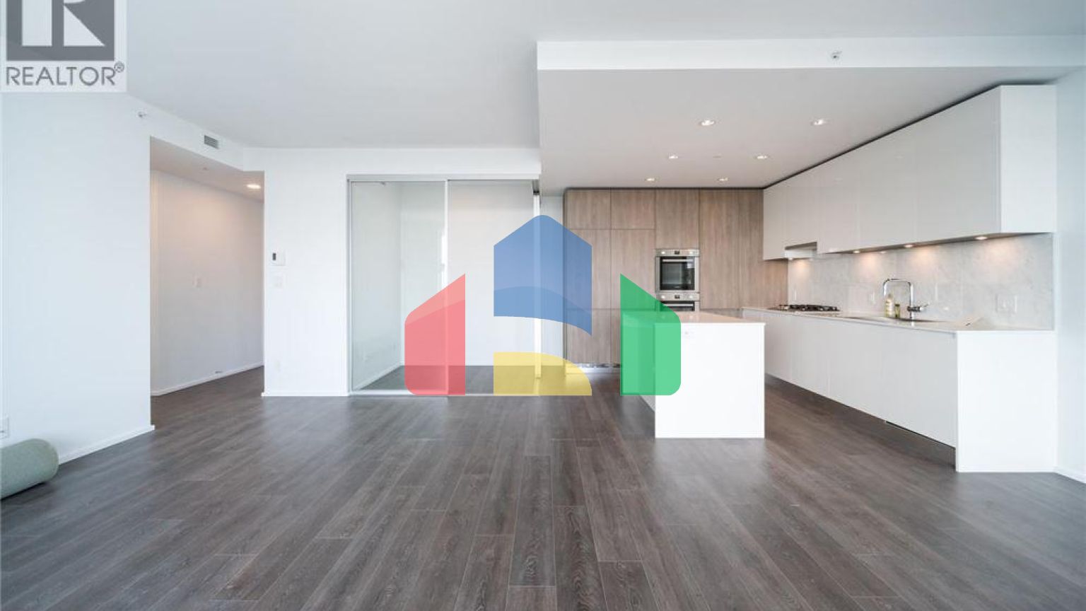 Residential - Single Family Home - Burnaby, Canada - Canada