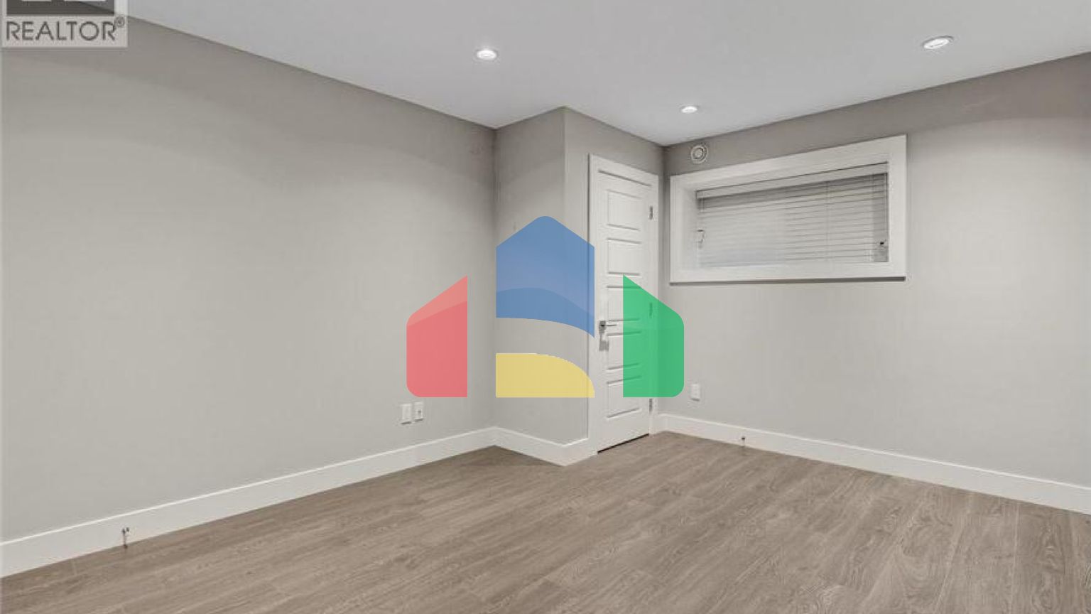 Residential - Single Family Home - Burnaby, Canada - Canada