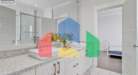 Residential - Single Family Home - Burnaby, Canada - Canada