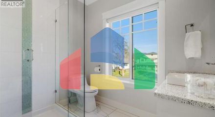 Residential - Single Family Home - Burnaby, Canada - Canada