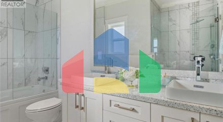 Residential - Single Family Home - Burnaby, Canada - Canada