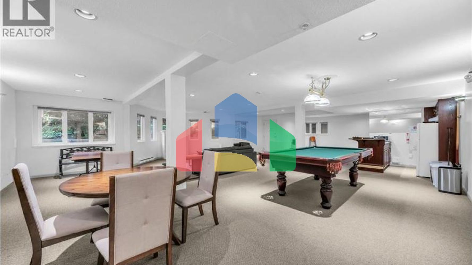 Residential - Single Family Home - Burnaby, Canada - Canada