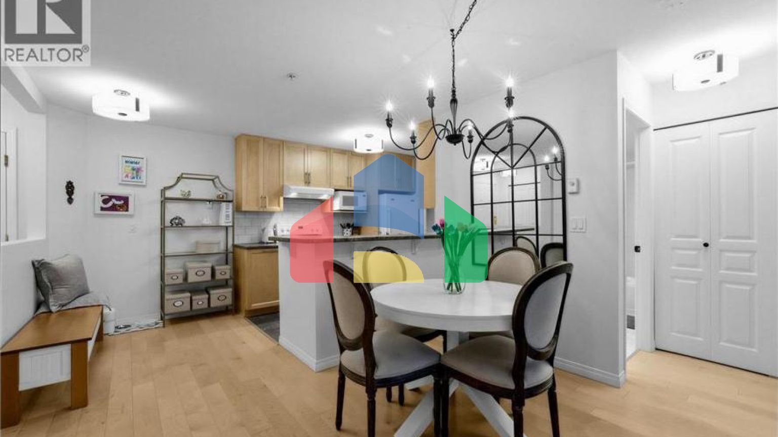 Residential - Single Family Home - Burnaby, Canada - Canada