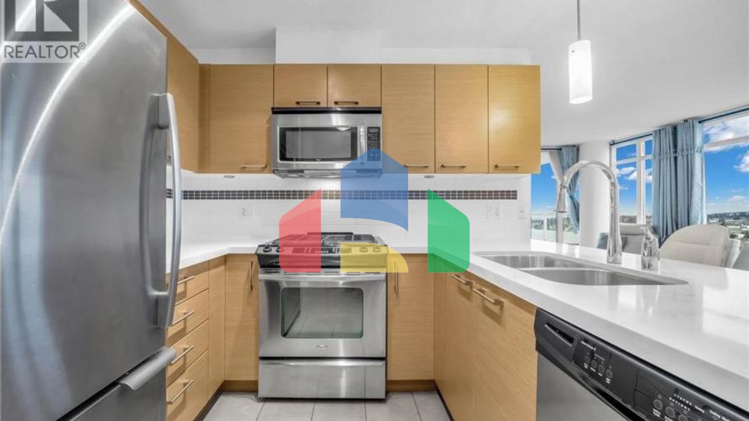 Residential - Single Family Home - Burnaby, Canada - Canada