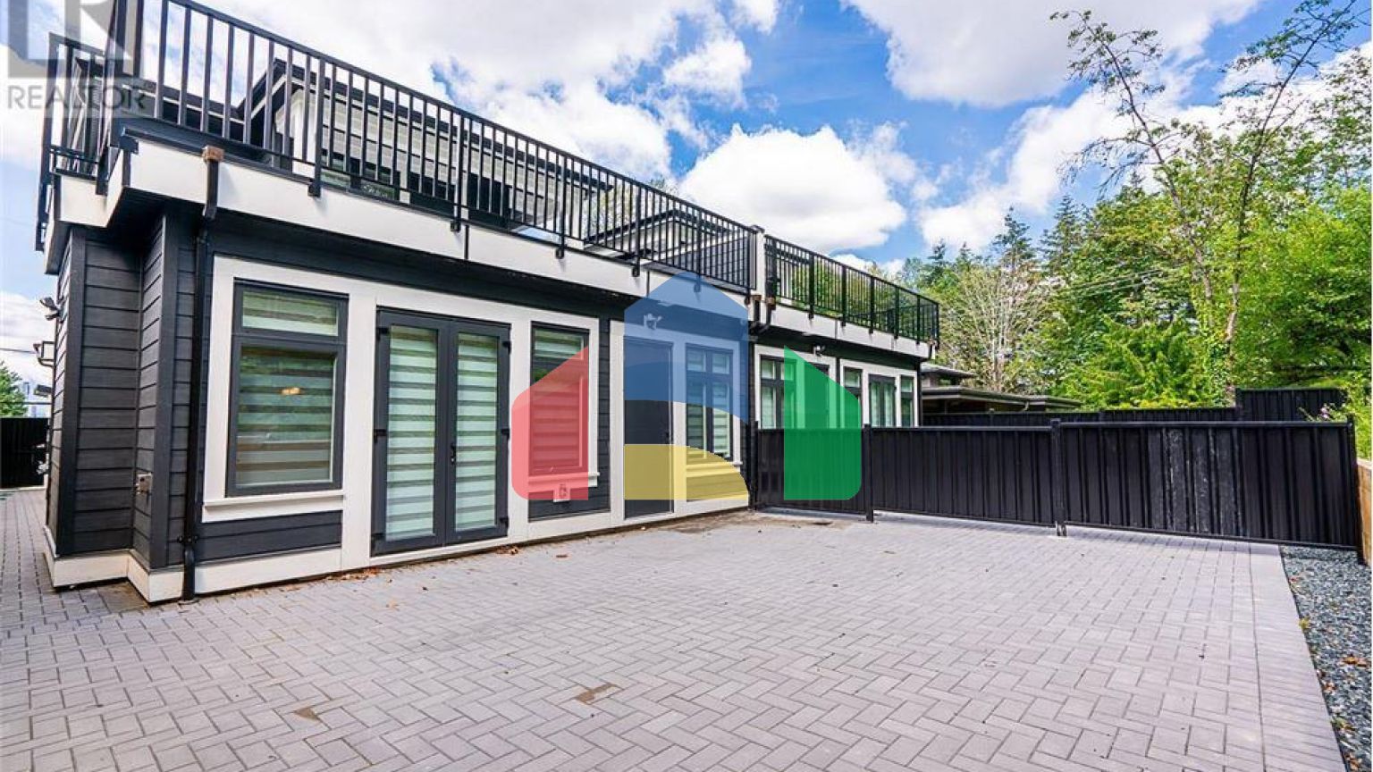 Residential - Condo/Apartment - Burnaby, Canada - Canada