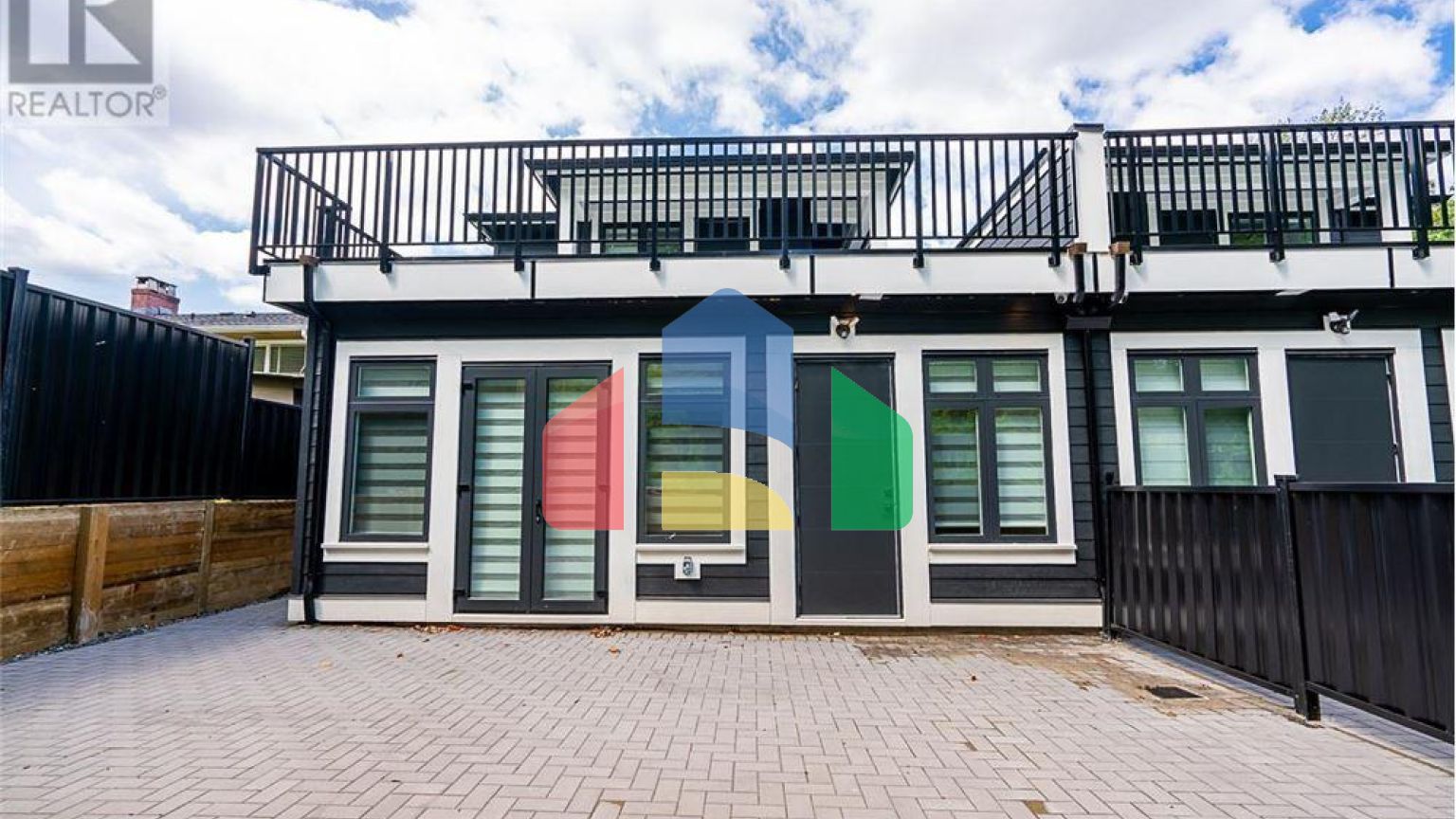 Residential - Condo/Apartment - Burnaby, Canada - Canada