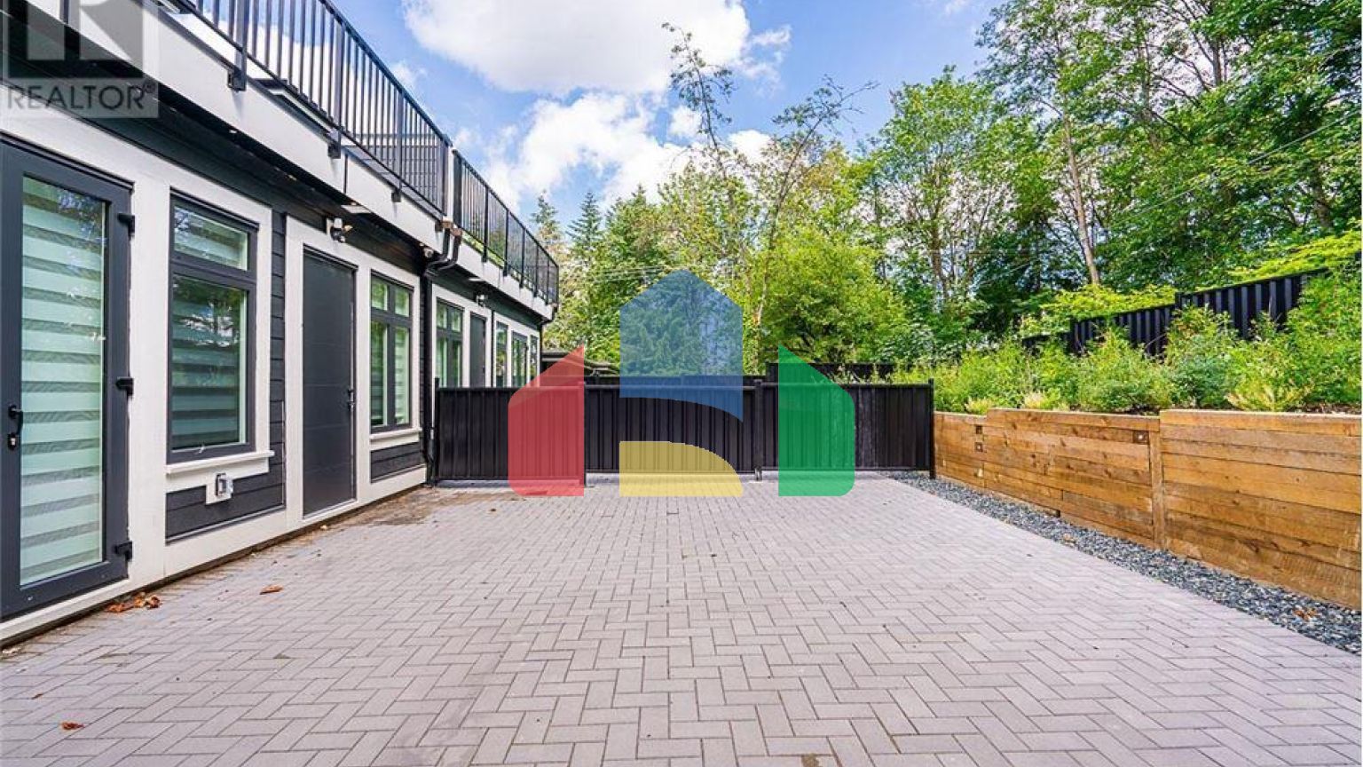 Residential - Condo/Apartment - Burnaby, Canada - Canada