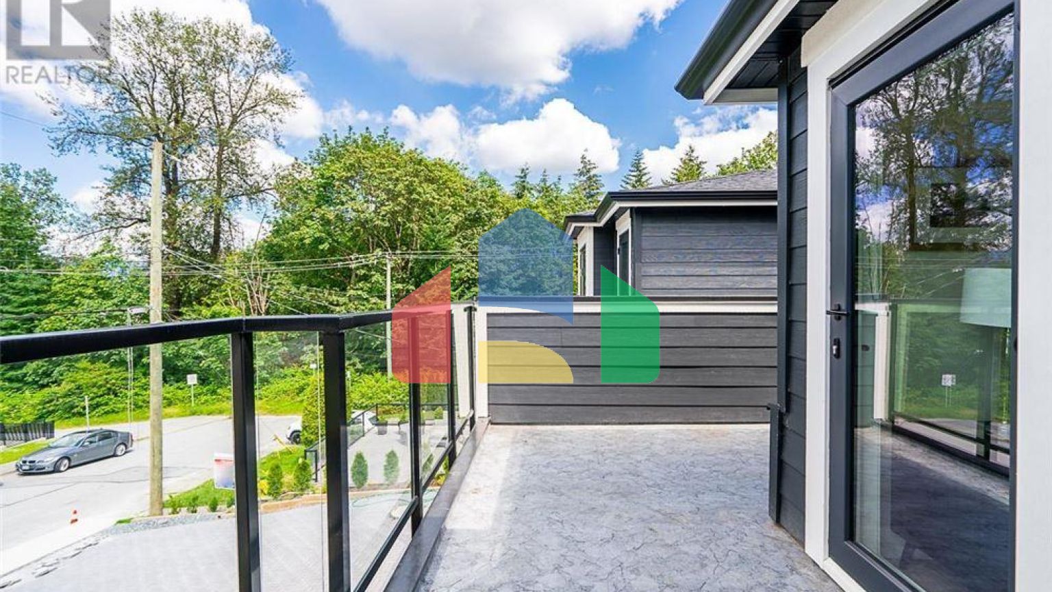 Residential - Condo/Apartment - Burnaby, Canada - Canada