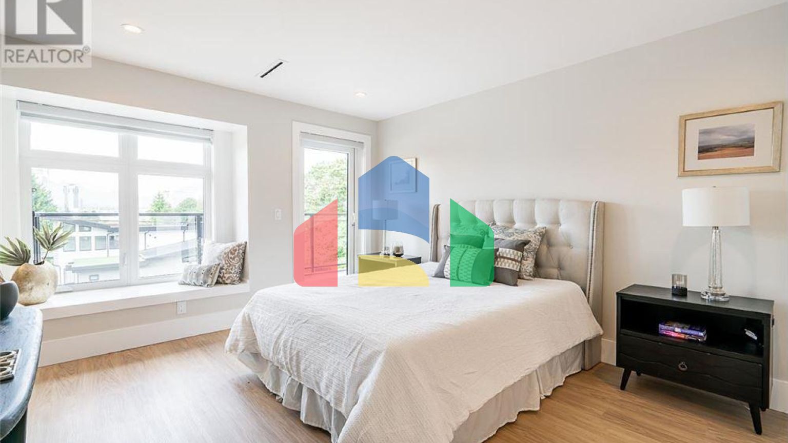 Residential - Condo/Apartment - Burnaby, Canada - Canada